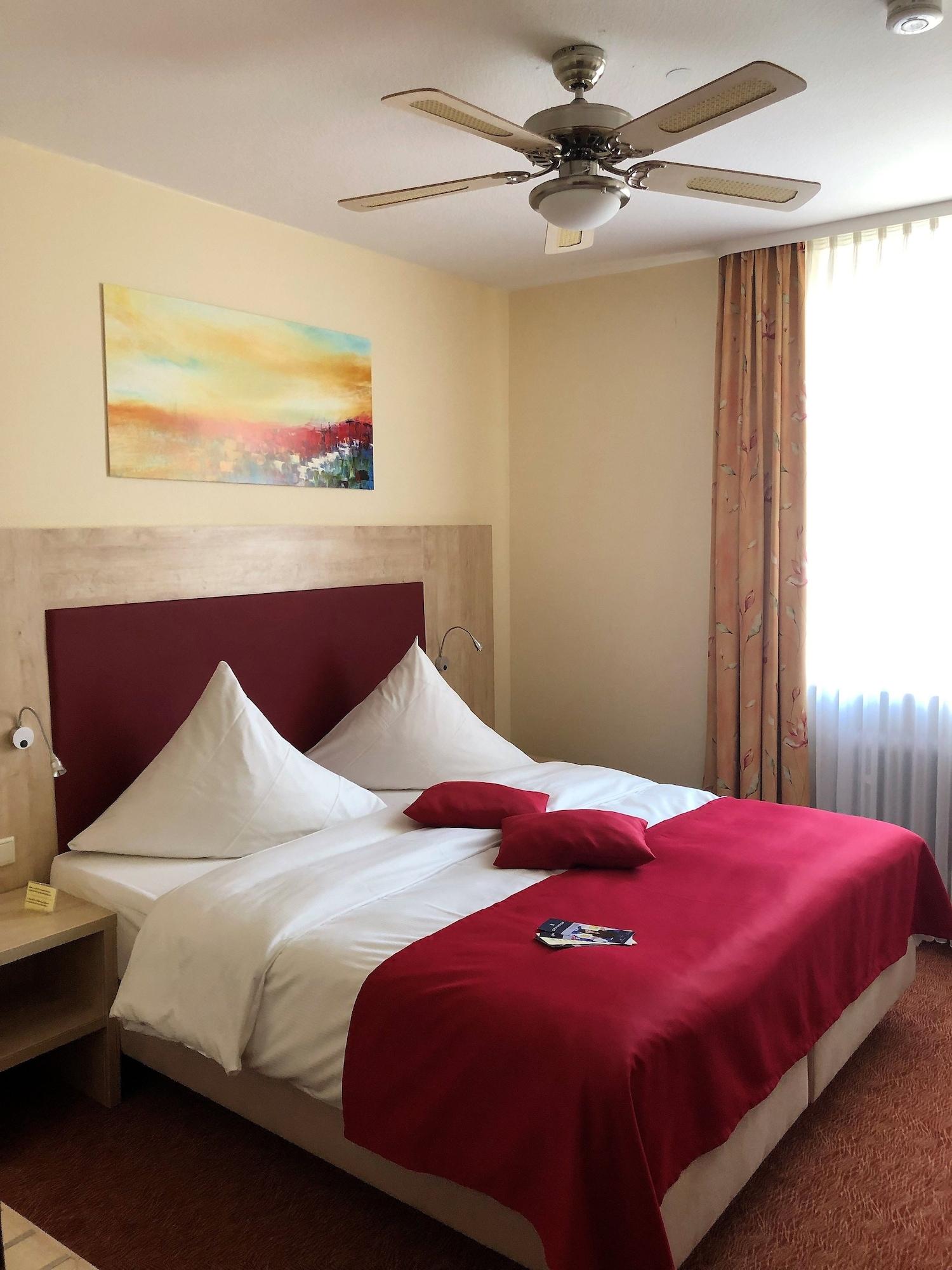 City Partner Hotel Hollaender Hof Хайдельберг Экстерьер фото